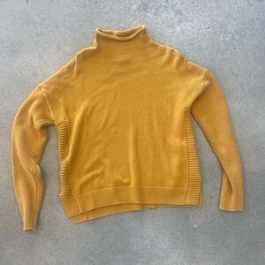 Tahari mock mustard yellow sweater size medium